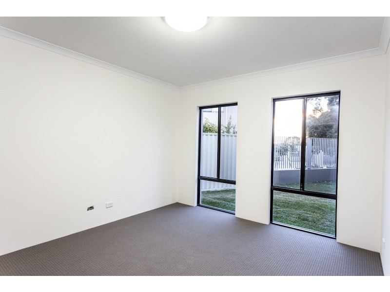 60 McKenzie Way, Embleton WA 6062