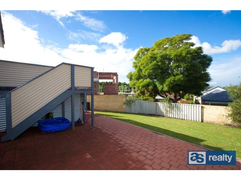 7 Hawkins Street, Embleton WA 6062