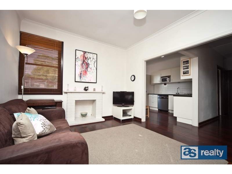 7 Hawkins Street, Embleton WA 6062