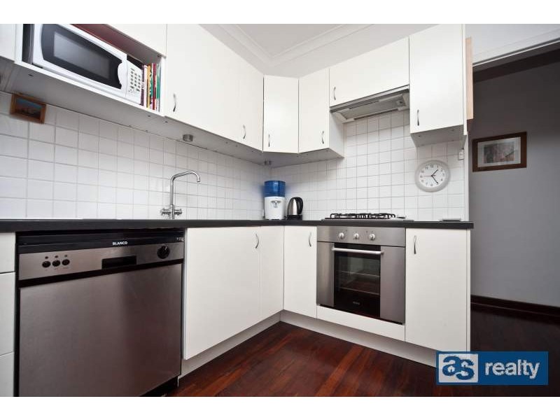 7 Hawkins Street, Embleton WA 6062