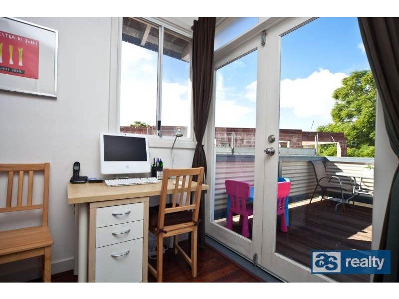 7 Hawkins Street, Embleton WA 6062