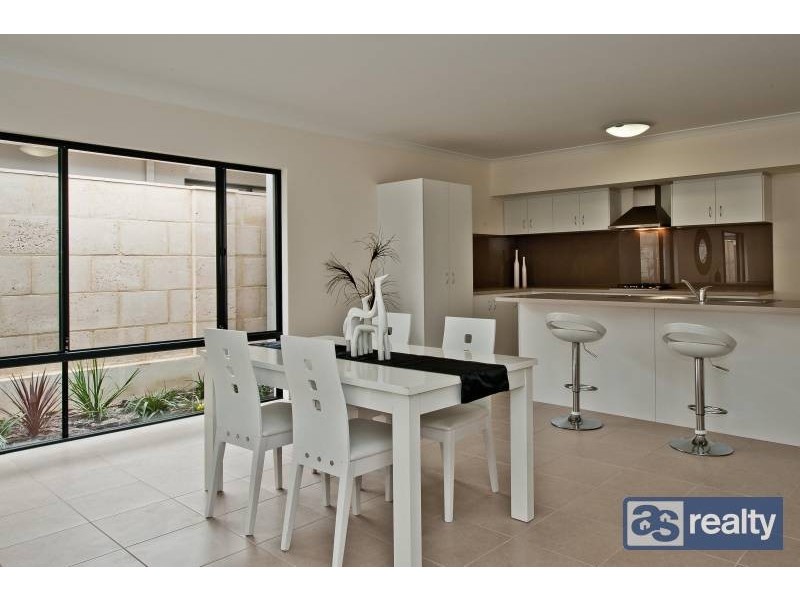 60A Mckenzie Way, Embleton WA 6062