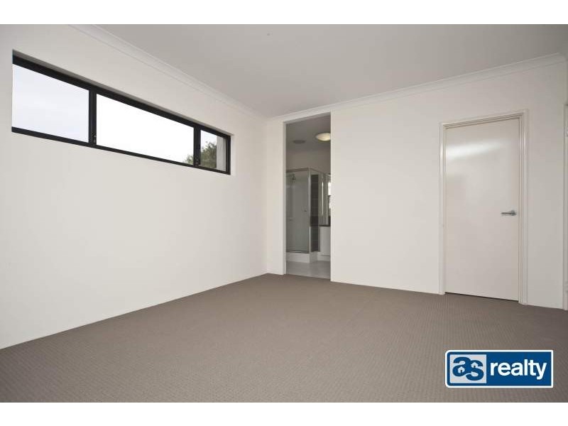 B/60 Mckenzie Way, Embleton WA 6062