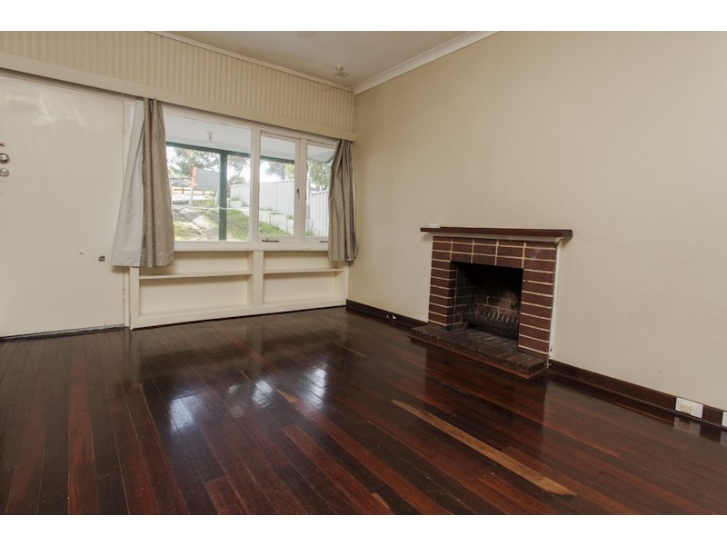 17 Hawkins Street, Embleton WA 6062