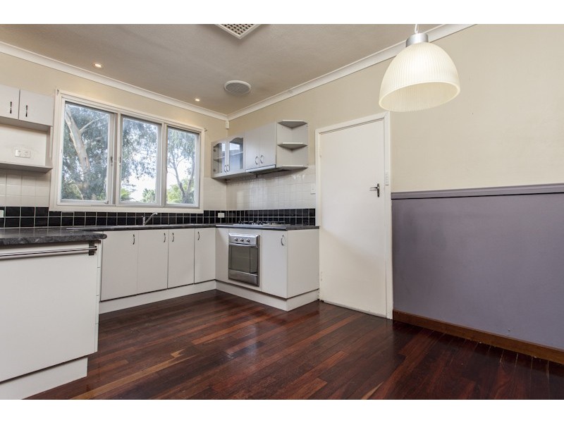 17 Hawkins Street, Embleton WA 6062