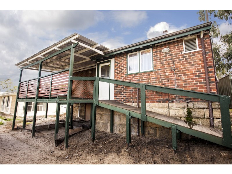 17 Hawkins Street, Embleton WA 6062