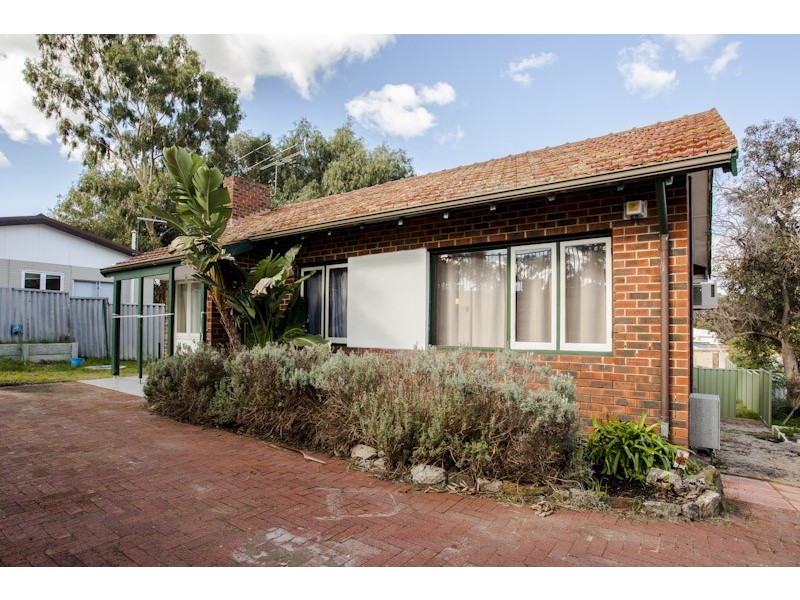 17 Hawkins Street, Embleton WA 6062