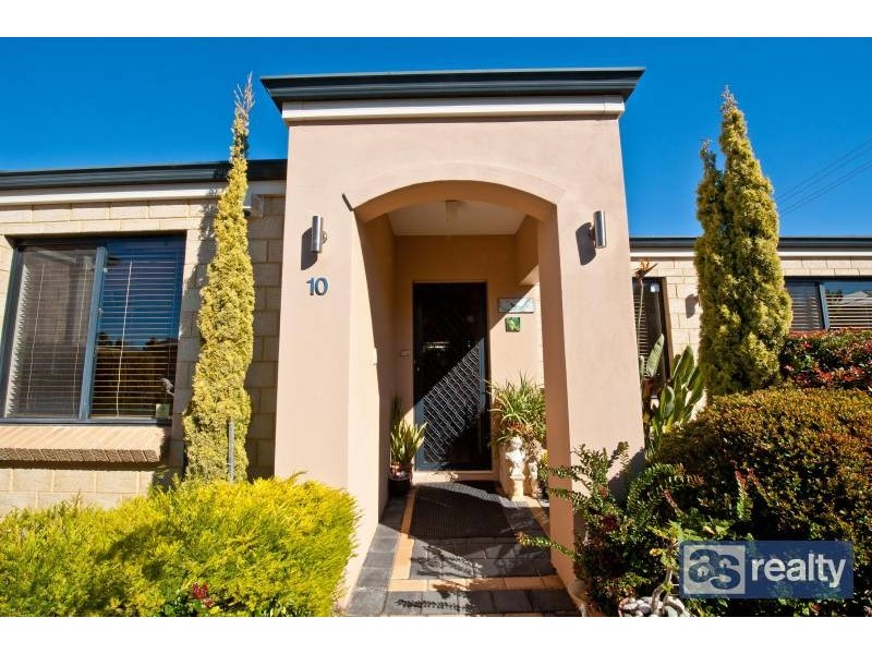 10 Sanderson Street, Embleton WA 6062