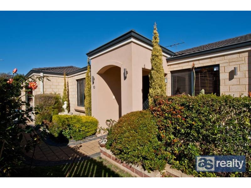 10 Sanderson Street, Embleton WA 6062