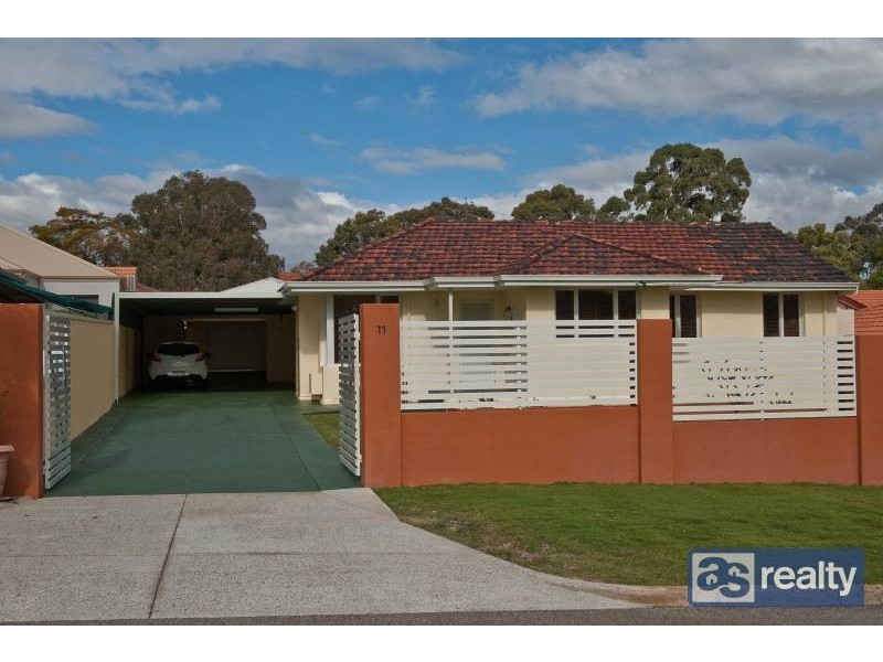 11 Towning Street, Embleton WA 6062