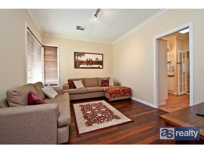 11 Towning Street, Embleton WA 6062