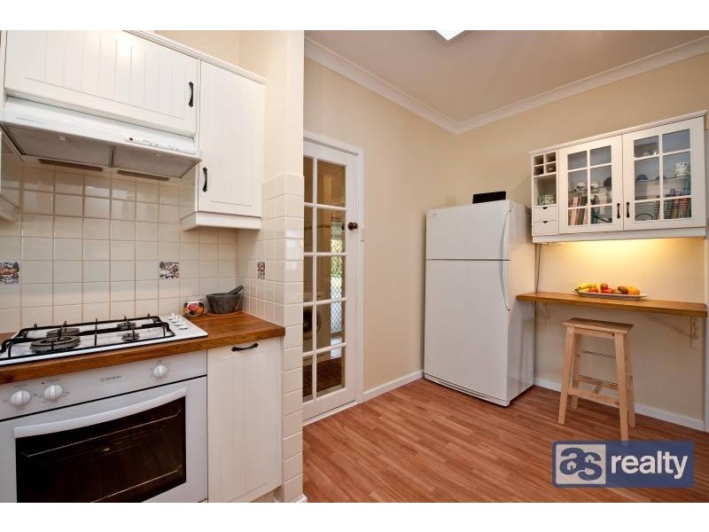 11 Towning Street, Embleton WA 6062