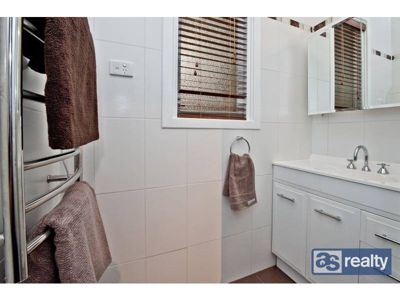 11 Towning Street, Embleton WA 6062