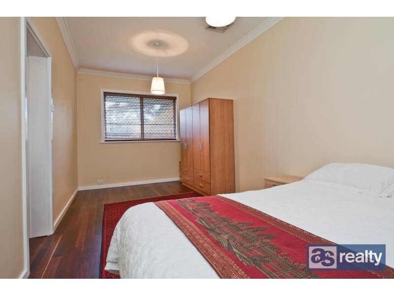 11 Towning Street, Embleton WA 6062