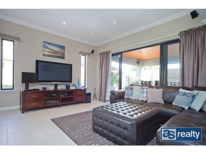 60A Broun Avenue, Embleton WA 6062