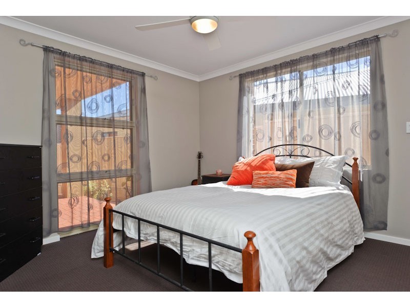 2 Mckenzie Way, Embleton WA 6062