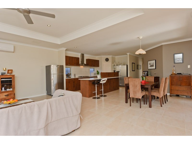 2 Mckenzie Way, Embleton WA 6062