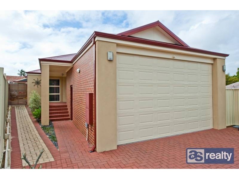 2 Mckenzie Way, Embleton WA 6062