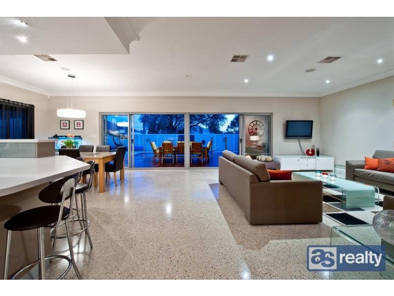 58 McKenzie Way, Embleton WA 6062