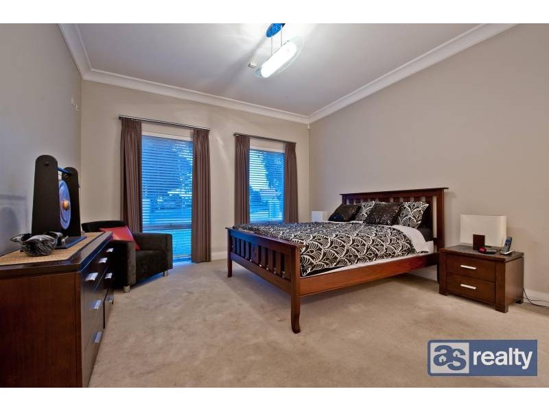 58 McKenzie Way, Embleton WA 6062