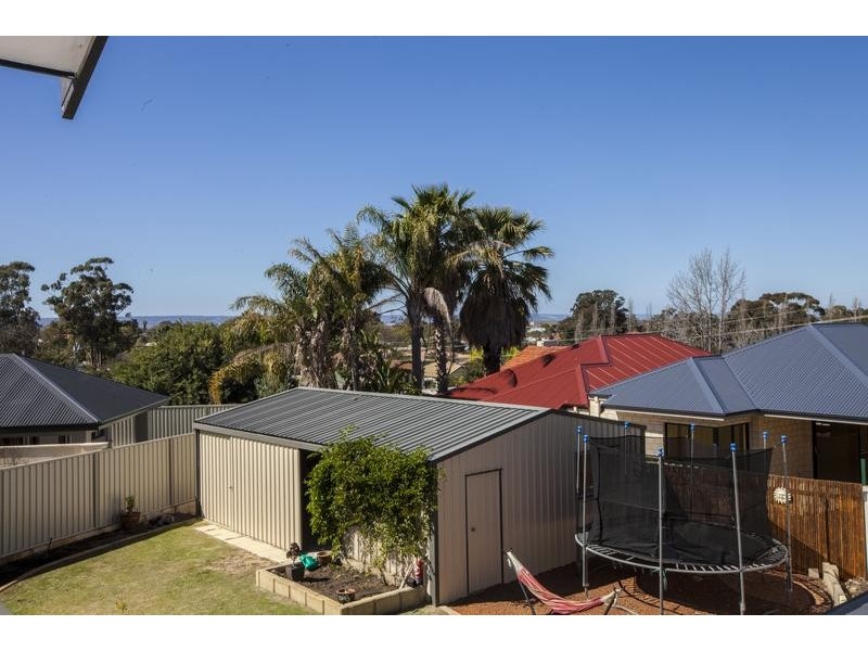 58 McKenzie Way, Embleton WA 6062
