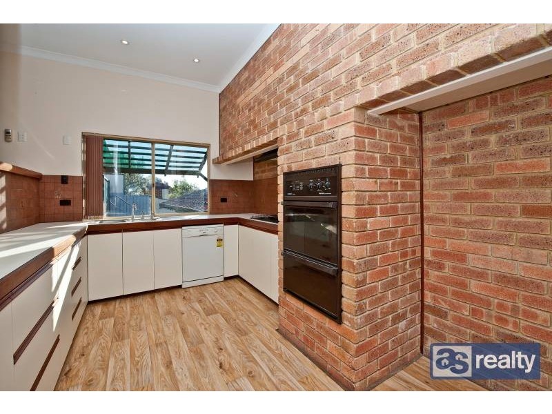 14 Olenek Place, Beechboro WA 6063