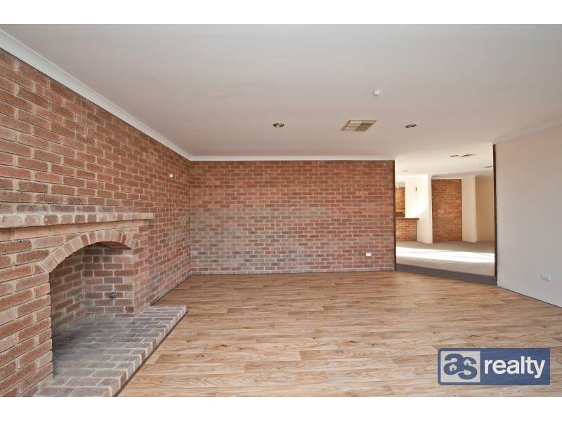 14 Olenek Place, Beechboro WA 6063