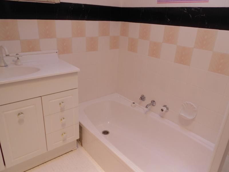 52 Grey, Bayswater WA 6053