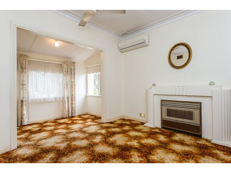 15 The Strand, Bayswater WA 6053