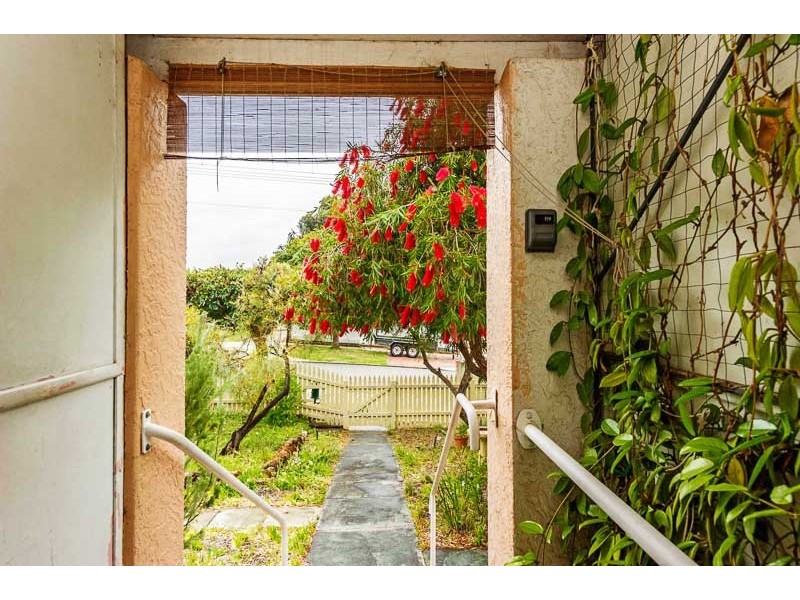 15 The Strand, Bayswater WA 6053
