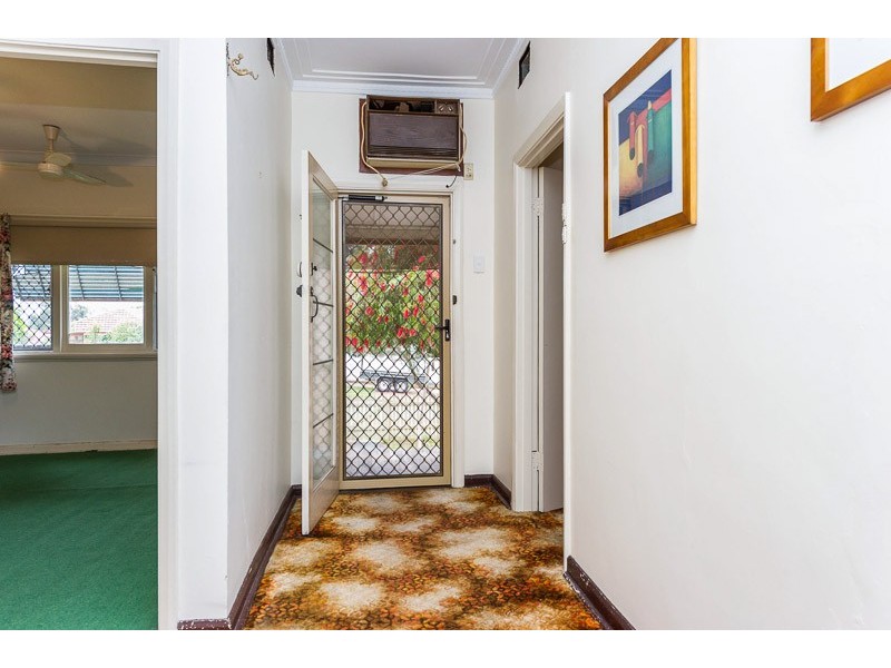 15 The Strand, Bayswater WA 6053