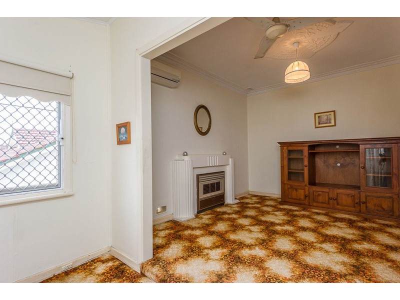 15 The Strand, Bayswater WA 6053