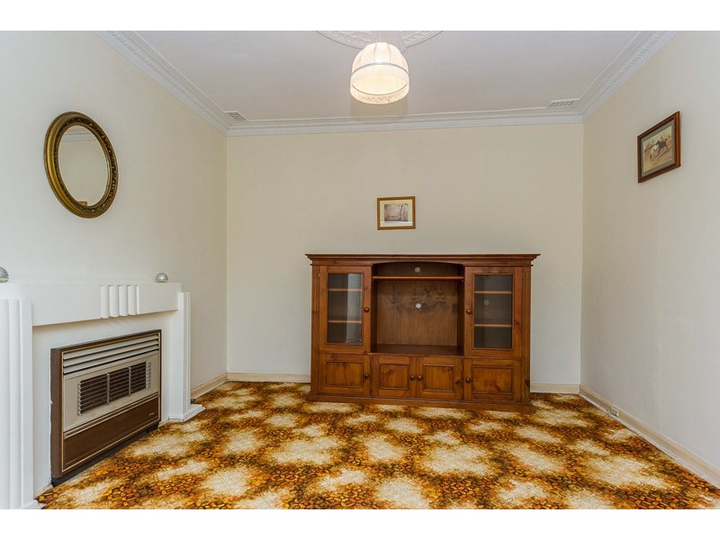 15 The Strand, Bayswater WA 6053
