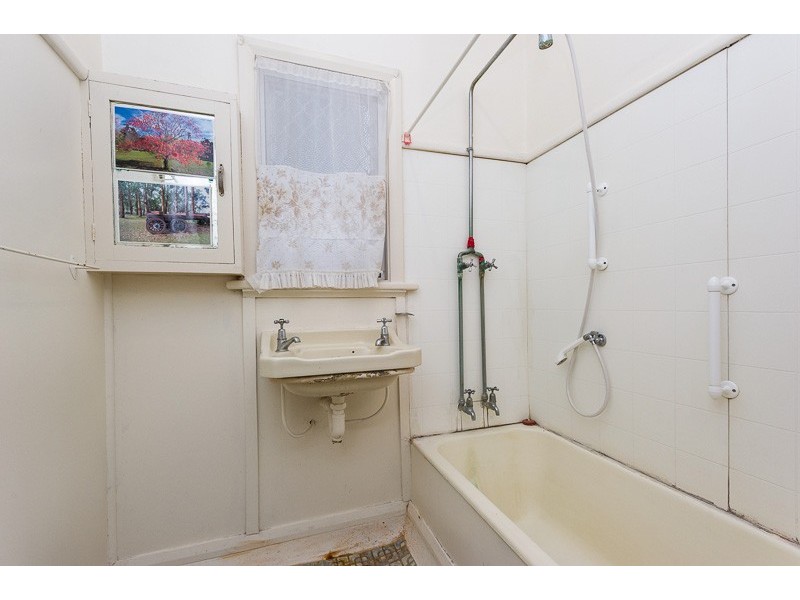 15 The Strand, Bayswater WA 6053