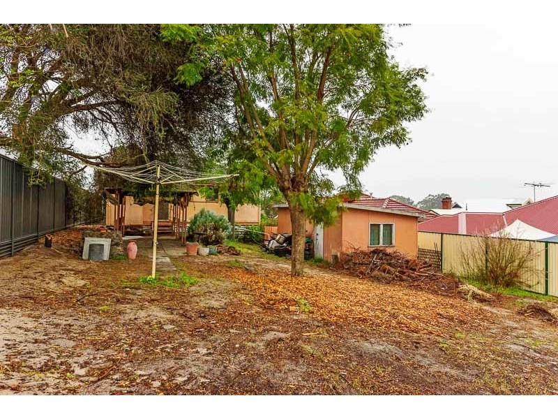 15 The Strand, Bayswater WA 6053