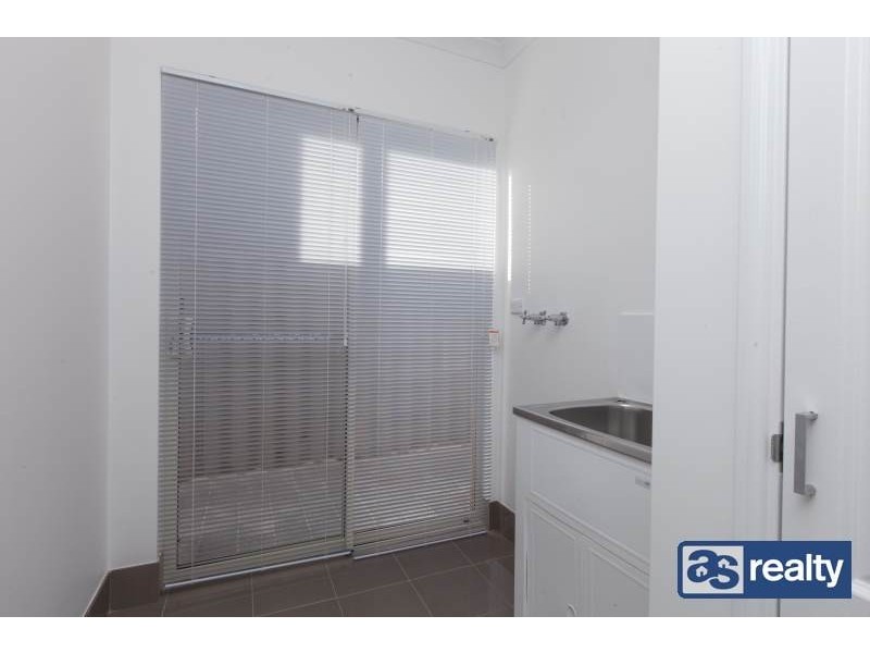 1/35 Clavering Road, Bayswater WA 6053