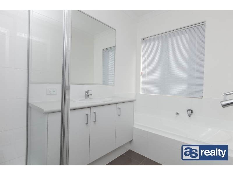 1/35 Clavering Road, Bayswater WA 6053