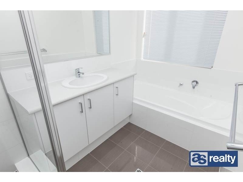 1/35 Clavering Road, Bayswater WA 6053