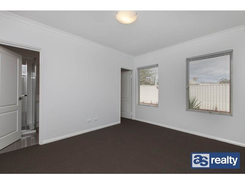 2/35 Clavering Road, Bayswater WA 6053