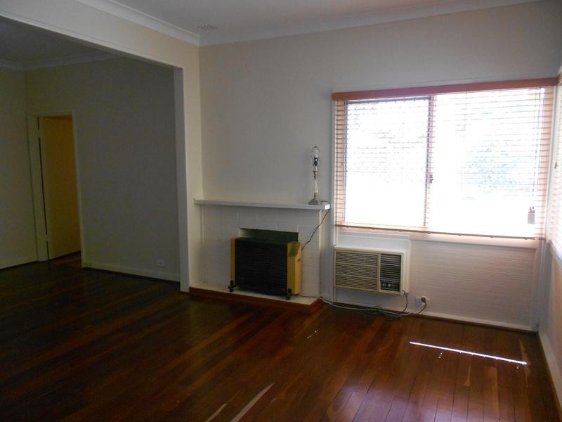 7 Grant Street, Embleton WA 6062