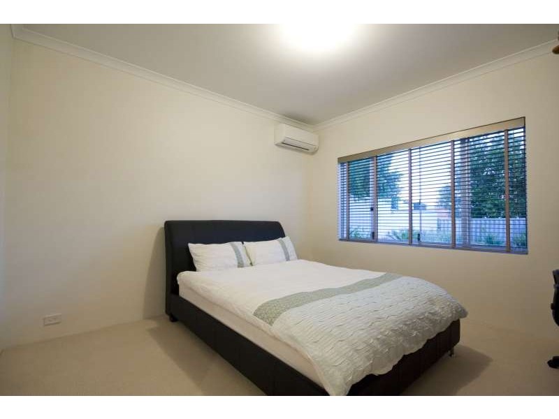 8 Mallion Street, Embleton WA 6062