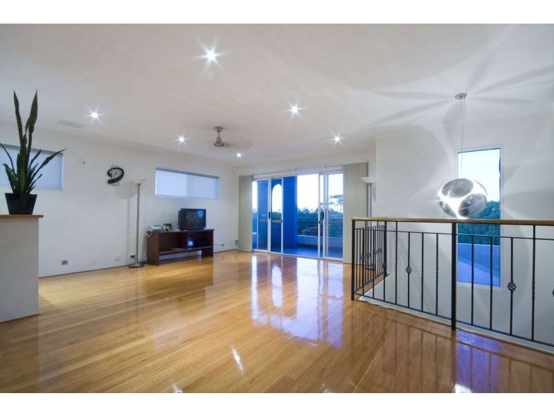 8 Mallion Street, Embleton WA 6062