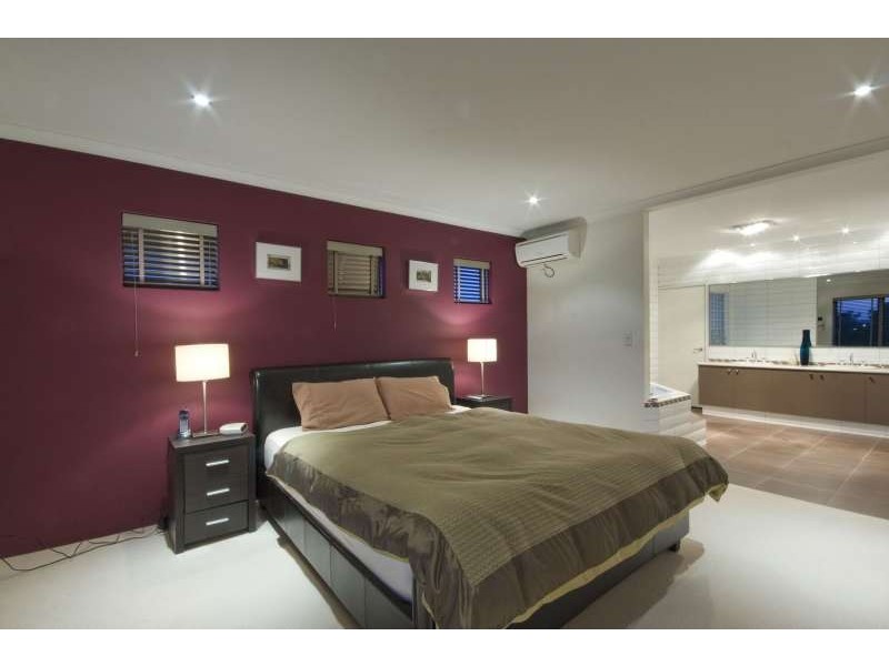 8 Mallion Street, Embleton WA 6062