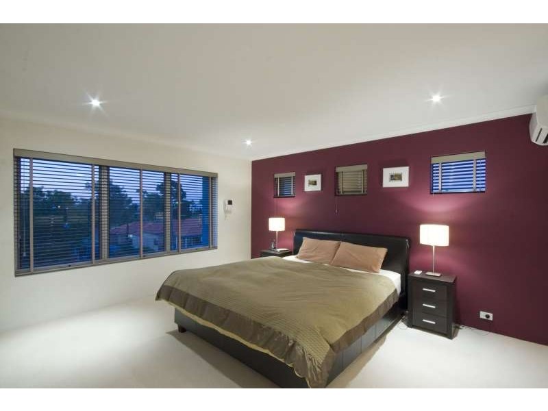 8 Mallion Street, Embleton WA 6062