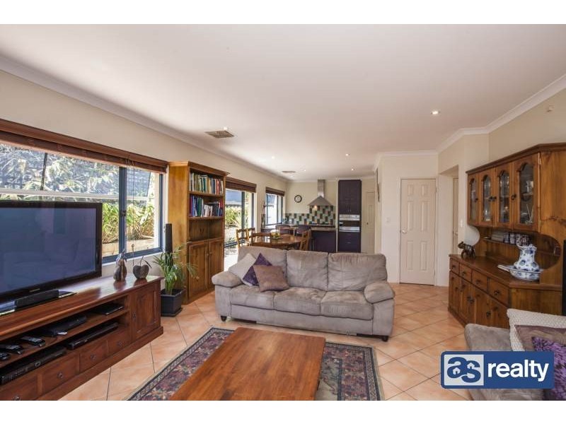 35 Kenilworth Street, Bayswater WA 6053