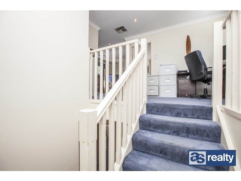 35 Kenilworth Street, Bayswater WA 6053