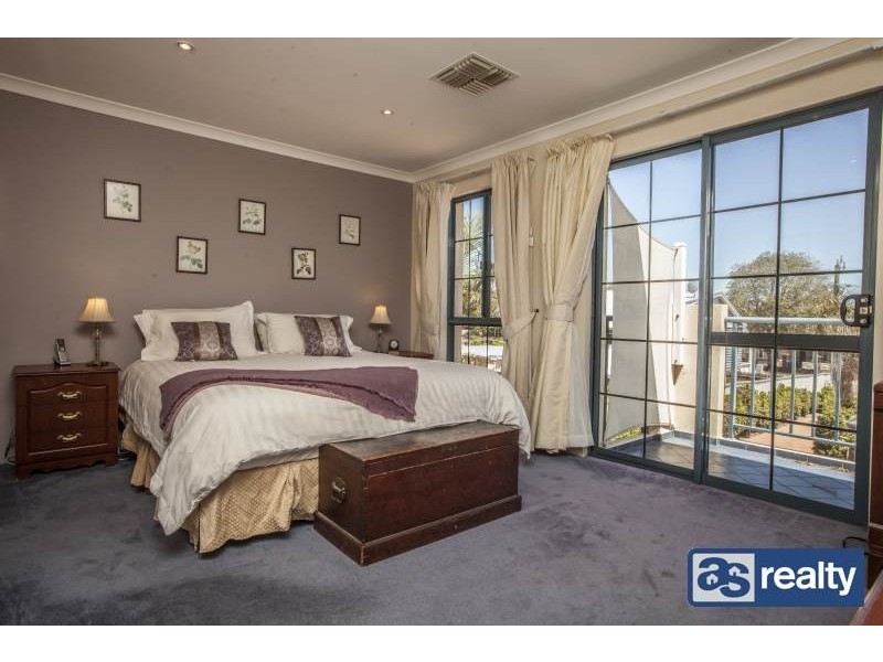 35 Kenilworth Street, Bayswater WA 6053