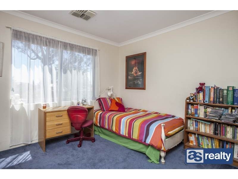 35 Kenilworth Street, Bayswater WA 6053