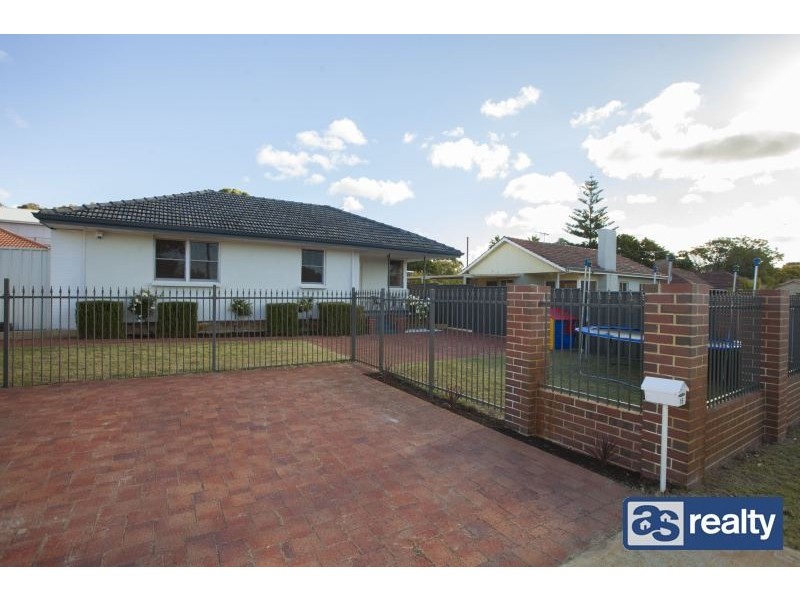 15 Towning Street, Embleton WA 6062