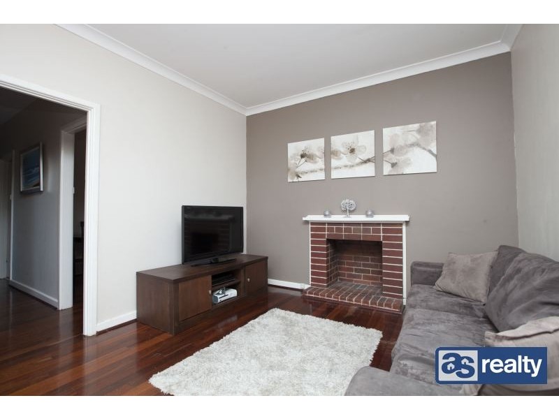 15 Towning Street, Embleton WA 6062